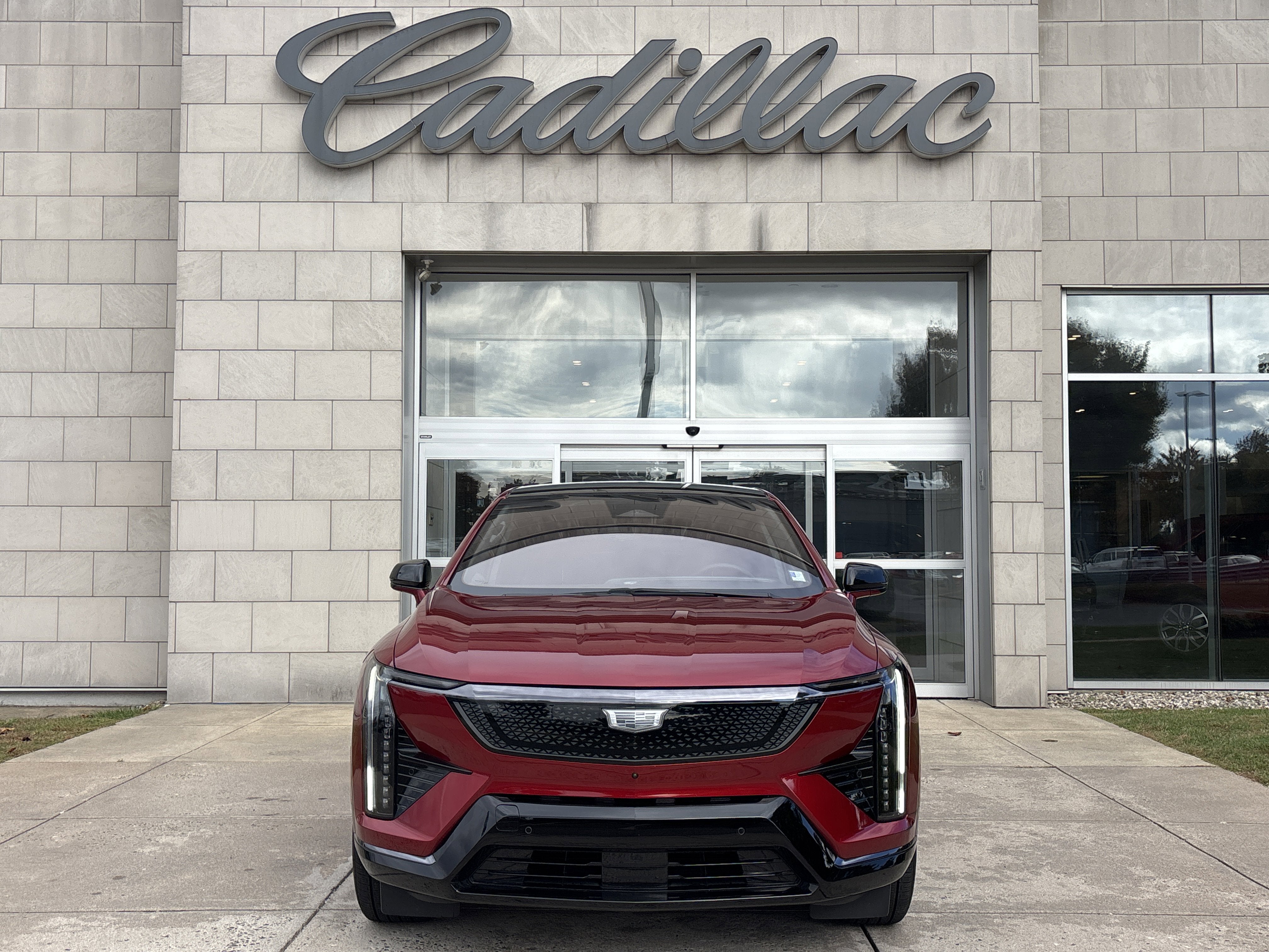 2025 Cadillac OPTIQ Sport 2