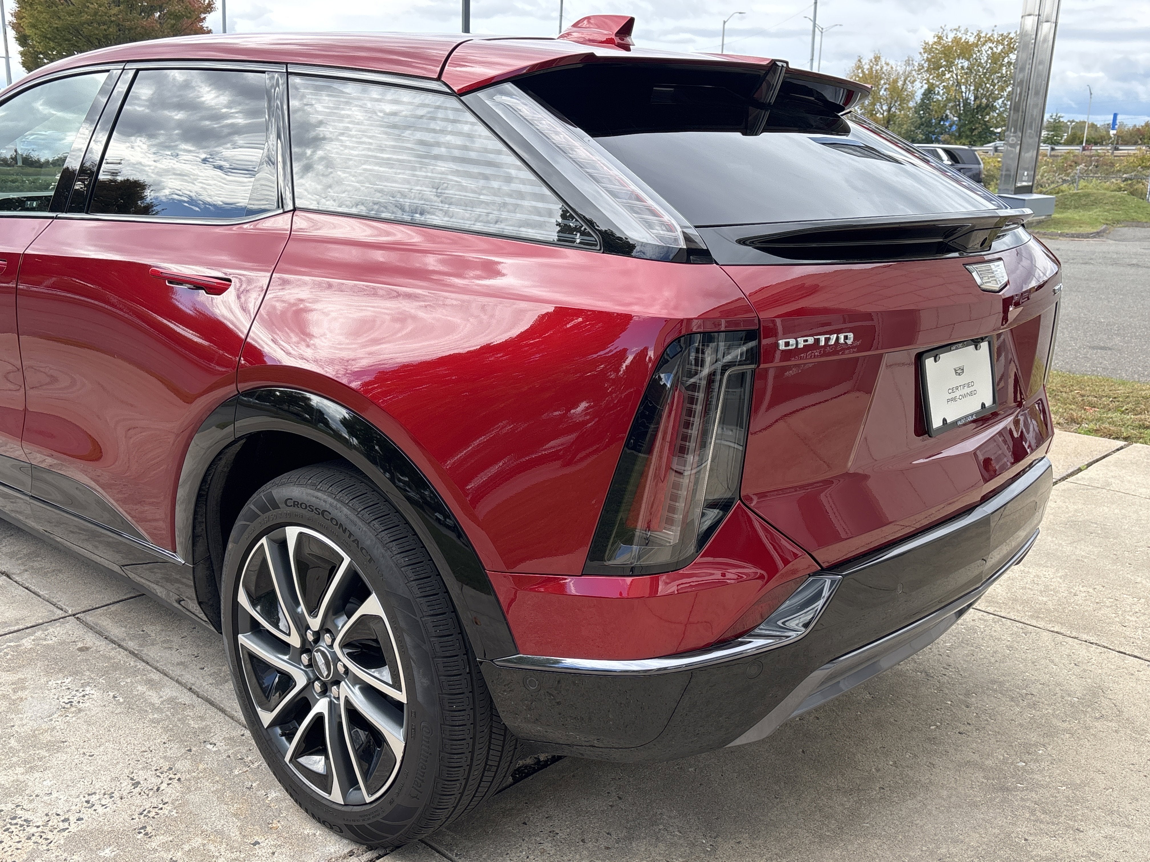 2025 Cadillac OPTIQ Sport 2