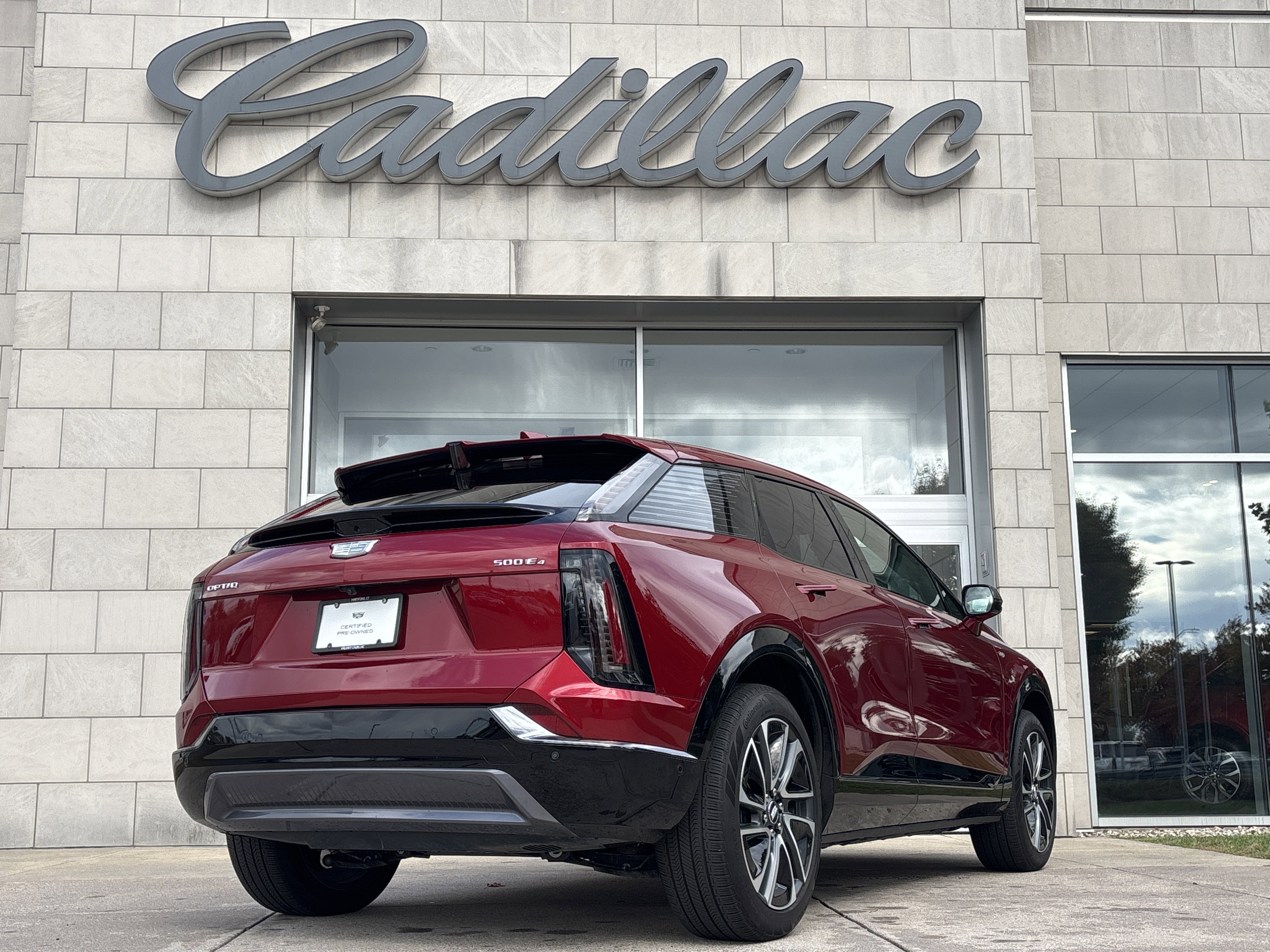 2025 Cadillac OPTIQ Sport 2