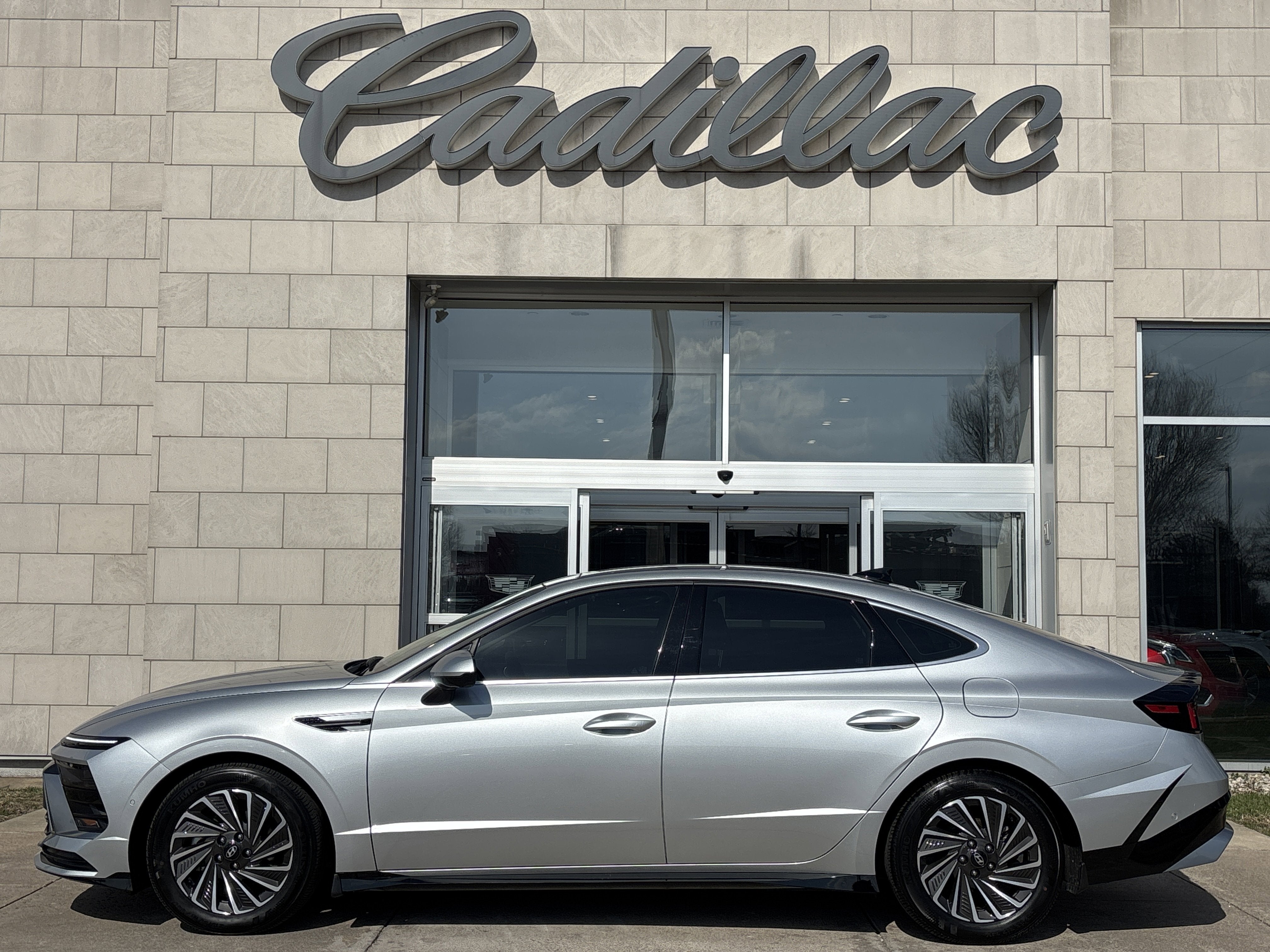 2025 Hyundai Sonata Hybrid Limited