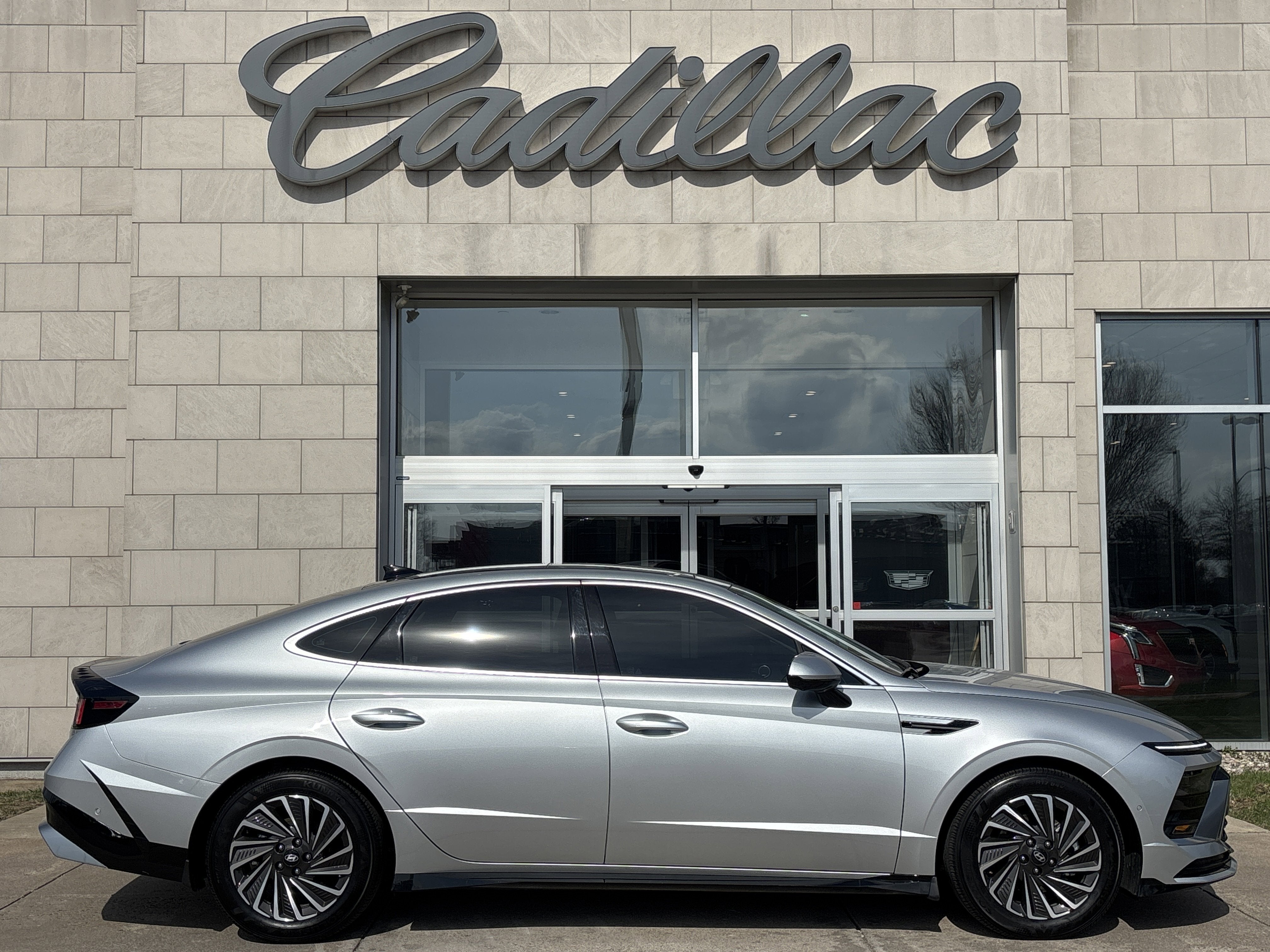 2025 Hyundai Sonata Hybrid Limited