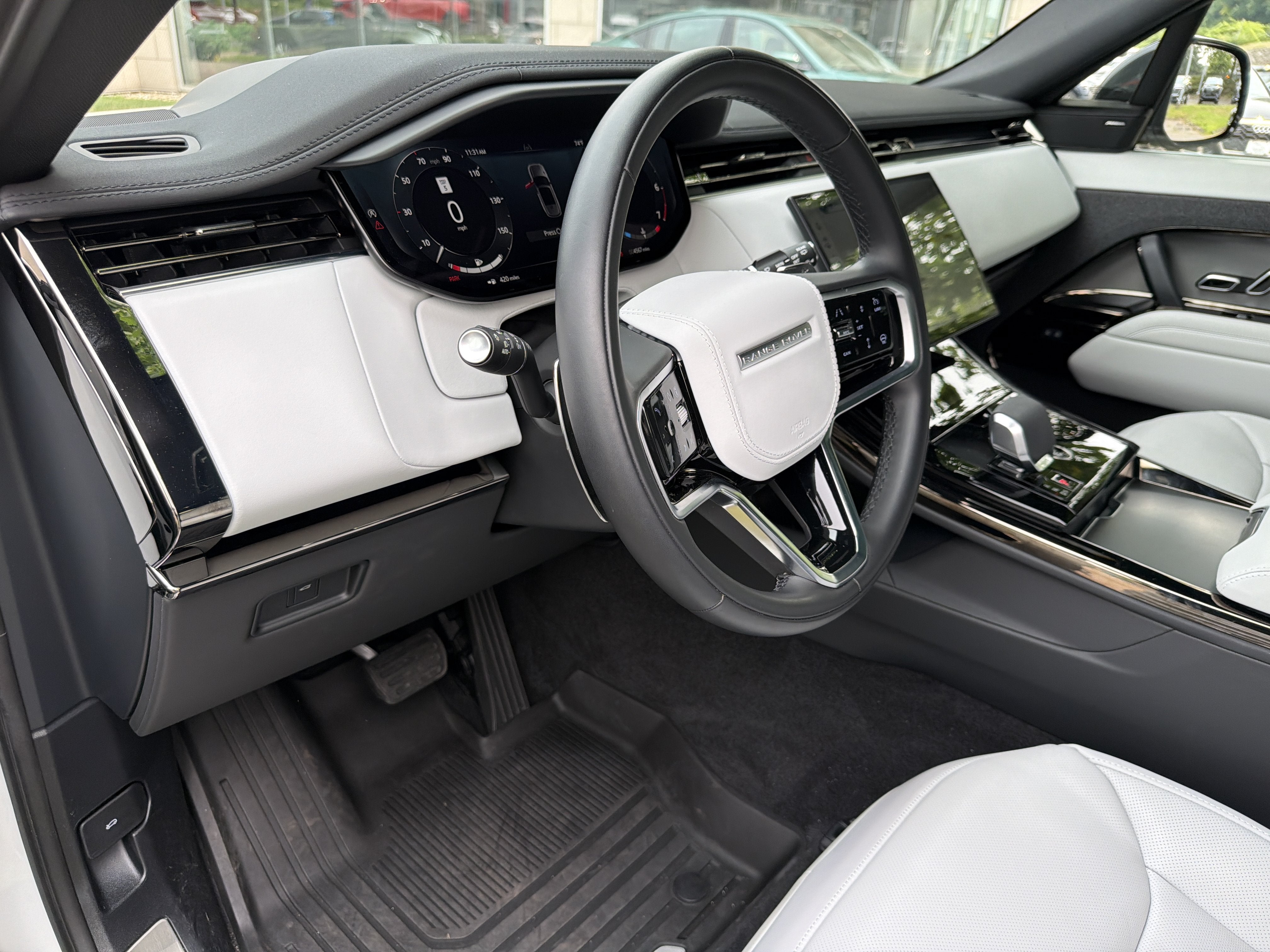 2025 Land Rover Range Rover Sport SE