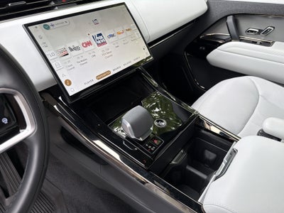 2025 Land Rover Range Rover Sport SE