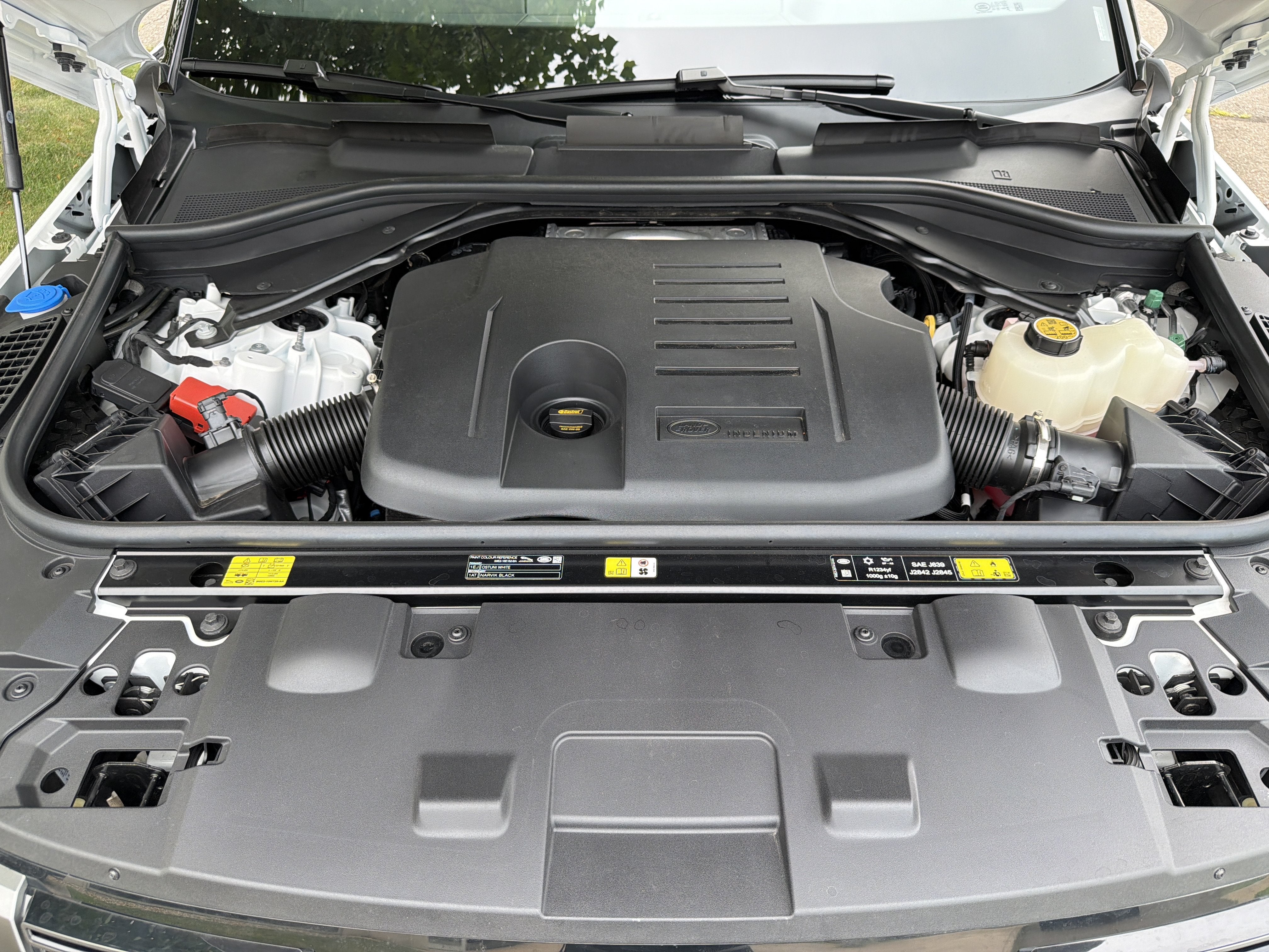 2025 Land Rover Range Rover Sport SE
