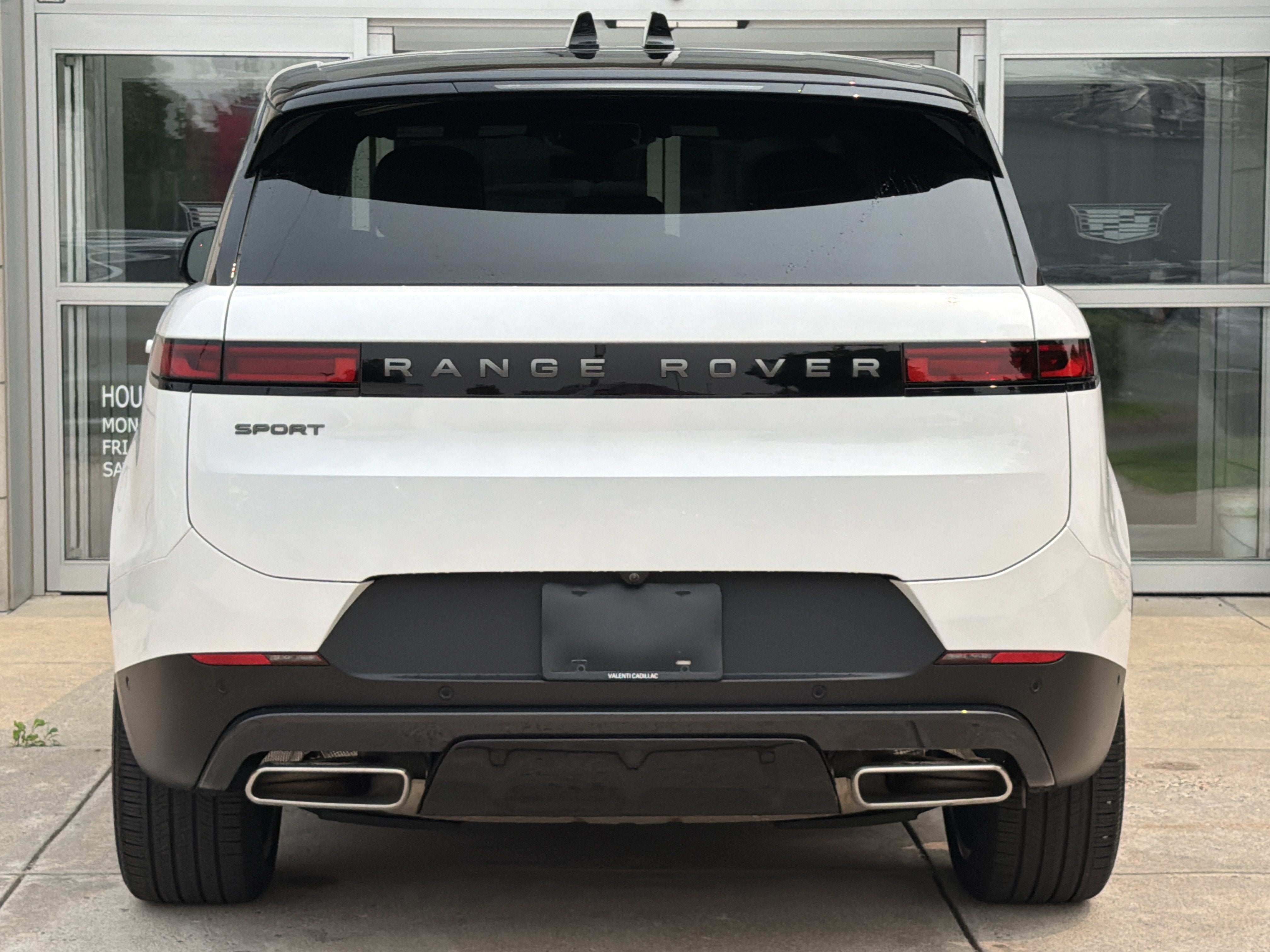 2025 Land Rover Range Rover Sport SE